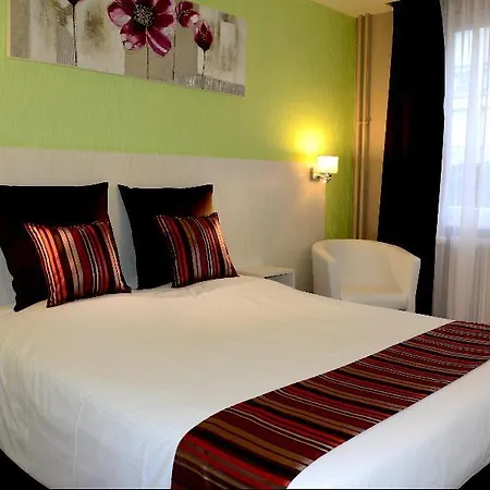 ホテル Logis Du Centre - Halte Ideale En Cyclotourisme Avec Garage A Velos Clos モルスハイム