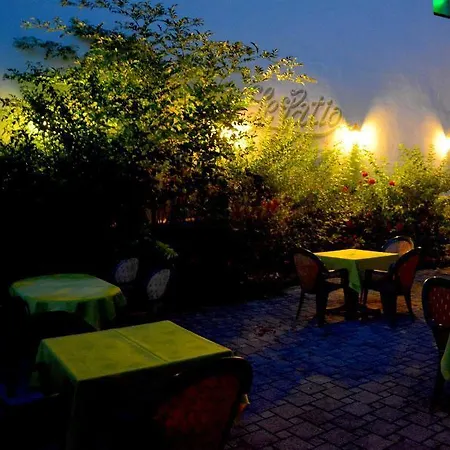 Logis Du Centre - Halte Ideale En Cyclotourisme Avec Garage A Velos Clos Hotel Molsheim