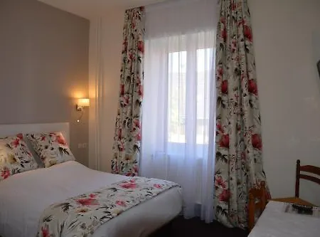 Logis Du Centre - Halte Ideale En Cyclotourisme Avec Garage A Velos Clos 3* Molsheim