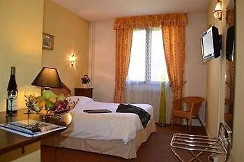 Logis Du Centre - Halte Ideale En Cyclotourisme Avec Garage A Velos Clos