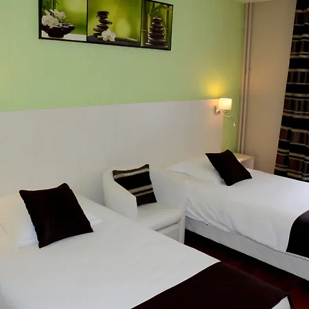 ホテル Logis Du Centre - Halte Ideale En Cyclotourisme Avec Garage A Velos Clos モルスハイム