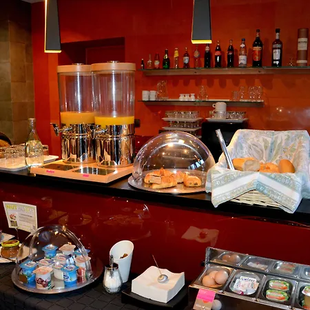 Logis Du Centre - Halte Ideale En Cyclotourisme Avec Garage A Velos Clos