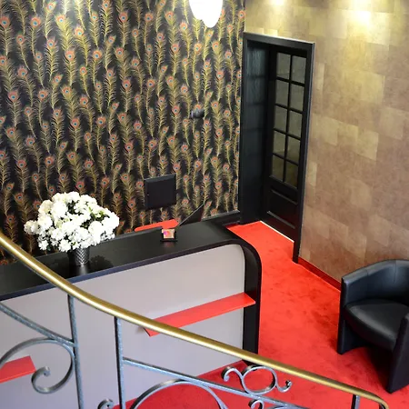 ホテル Logis Du Centre - Halte Ideale En Cyclotourisme Avec Garage A Velos Clos モルスハイム