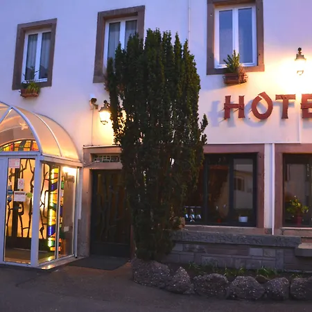 ホテル Logis Du Centre - Halte Ideale En Cyclotourisme Avec Garage A Velos Clos モルスハイム