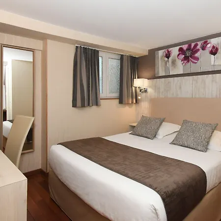 Logis Du Centre - Halte Ideale En Cyclotourisme Avec Garage A Velos Clos Hotel 3*