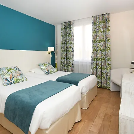 Logis Du Centre - Halte Ideale En Cyclotourisme Avec Garage A Velos Clos モルスハイム