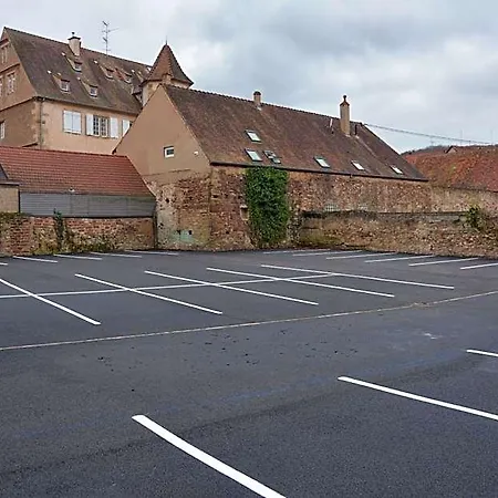 Logis Du Centre - Halte Ideale En Cyclotourisme Avec Garage A Velos Clos 3*