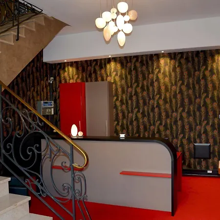 Logis Du Centre - Halte Ideale En Cyclotourisme Avec Garage A Velos Clos ホテル 3*