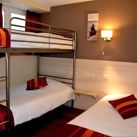 ホテル Logis Du Centre - Halte Ideale En Cyclotourisme Avec Garage A Velos Clos