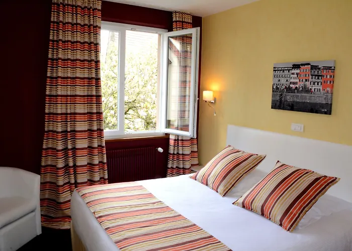 Logis Du Centre - Halte Ideale En Cyclotourisme Avec Garage A Velos Clos 3* Molsheim