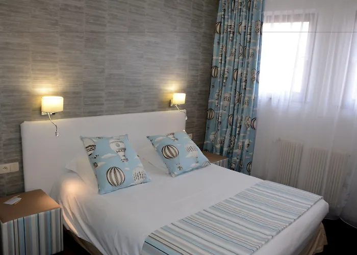 Logis Du Centre - Halte Ideale En Cyclotourisme Avec Garage A Velos Clos Molsheim