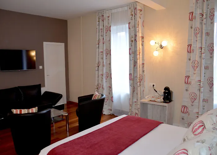 Logis Du Centre - Halte Ideale En Cyclotourisme Avec Garage A Velos Clos 3* Molsheim