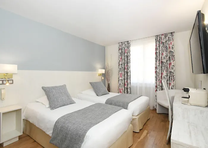 Logis Du Centre - Halte Ideale En Cyclotourisme Avec Garage A Velos Clos Hotel