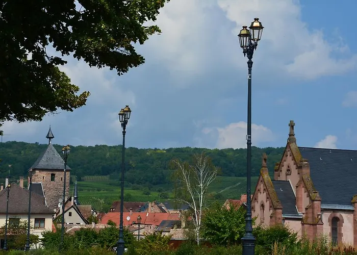 Logis Du Centre - Halte Ideale En Cyclotourisme Avec Garage A Velos Clos 3*