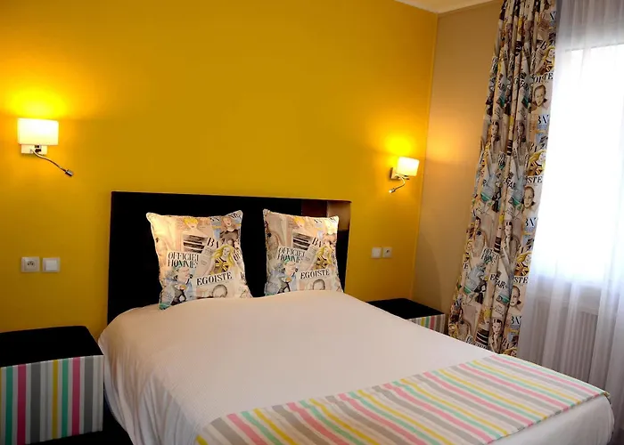 Logis Du Centre - Halte Ideale En Cyclotourisme Avec Garage A Velos Clos 3* Molsheim